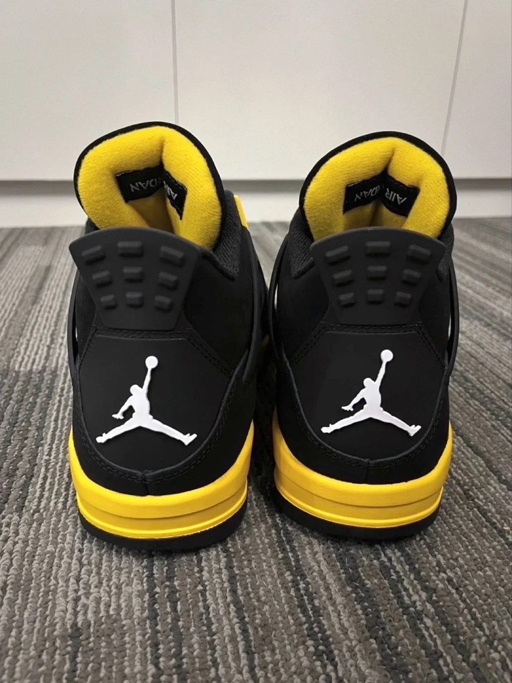 Jordan 4 Retro Yellow Thunder 2023 -Men's Athletic Shoes Classic Sneakers